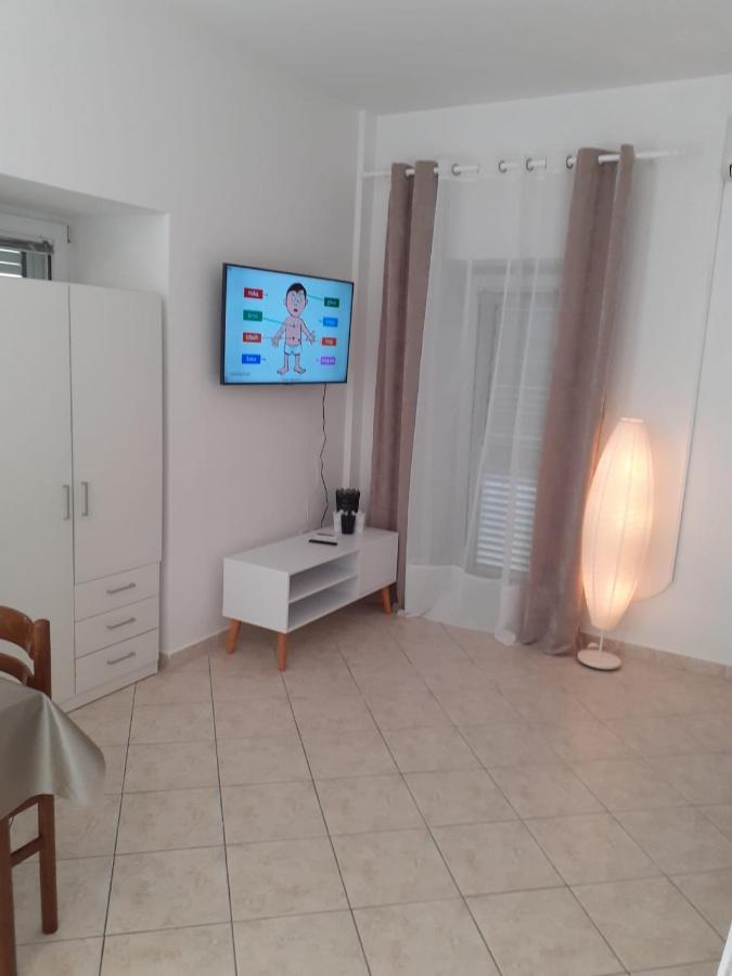 Apartments Vinea Baška Voda Eksteriør bilde