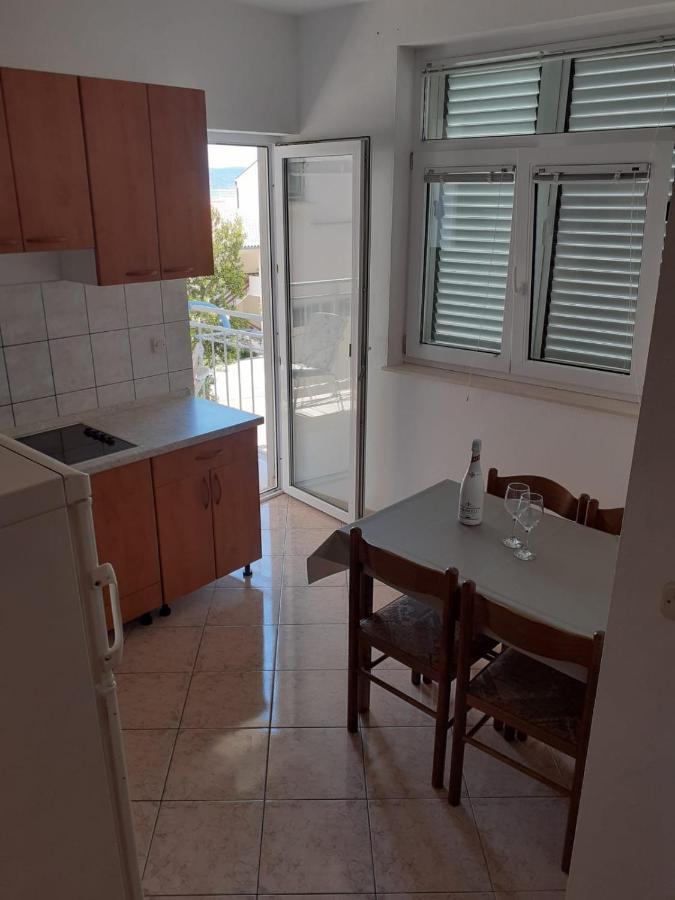 Apartments Vinea Baška Voda Eksteriør bilde