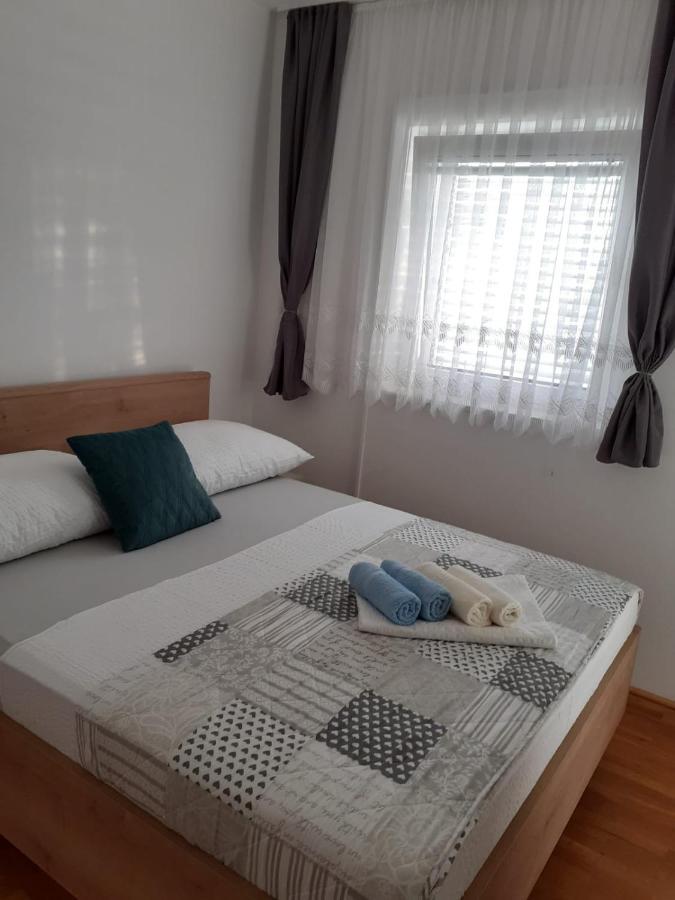 Apartments Vinea Baška Voda Eksteriør bilde