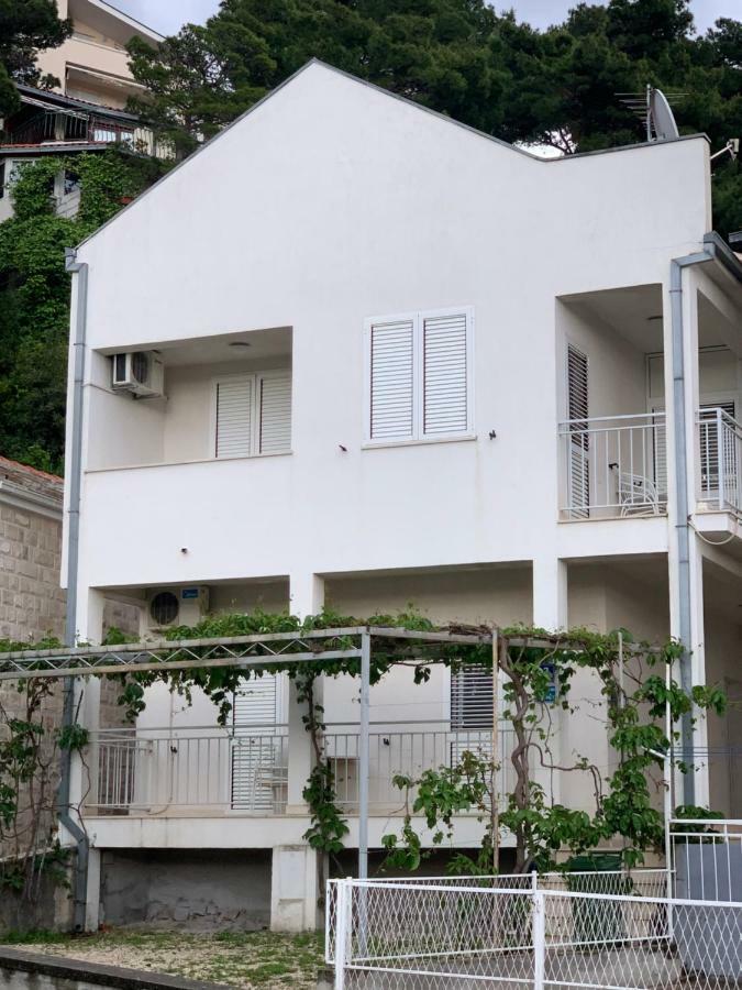 Apartments Vinea Baška Voda Eksteriør bilde